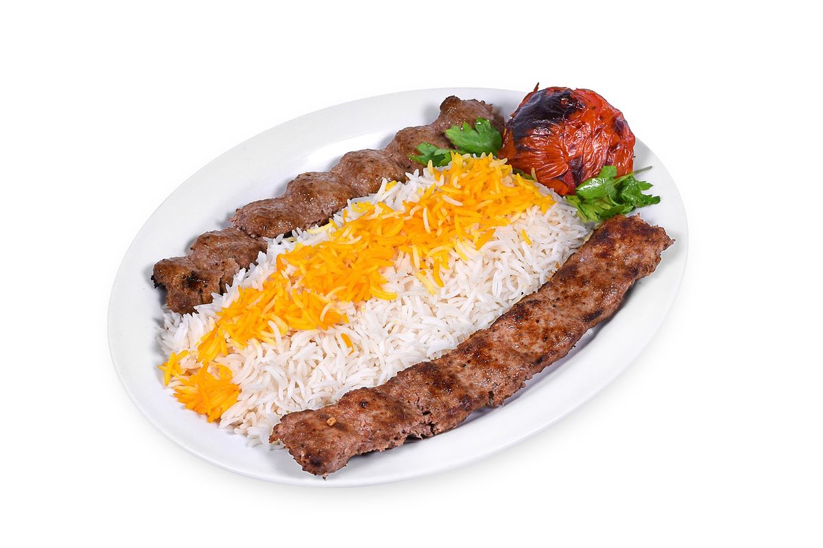 Manto – gedämpfte Teigtaschen mit Joghurtsoße